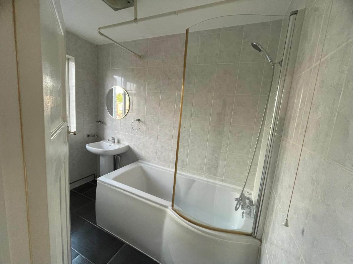 2A Seymour Road Villa Sutton  Eksteriør bilde